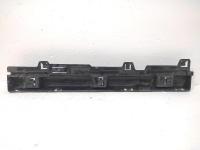 Крепление накладки порога правое F30 51777256916 Ф30