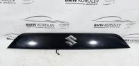 Накладка двери багажника suzuki SX4 2013>  8394061M00ZCE