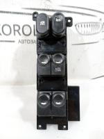 Блок управления стеклоподъемниками Hyundai i30 2007-2012  935702L910