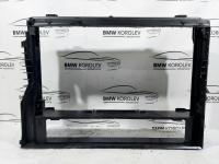Рамка радиатора BMW E60/E61 2003-2009  17117787443