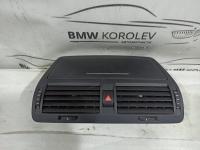 Дефлектор воздушный Octavia (A5 1Z-) 2004-2013 центральный (1Z0820951)