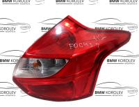 Фонарь задний правый Ford Focus III ДЕФЕКТ (ДО 2015 ГОДА ХЕТЧБЭК 1825319)