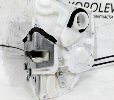 Замок двери передней левой SX4 8 КОНТАКТОВ 2013> SX4 8220261MC0