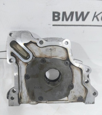 Насос масляный 1.4 CGG (ЦГГ) VW Golf Plus (2005-2014)    036115105D