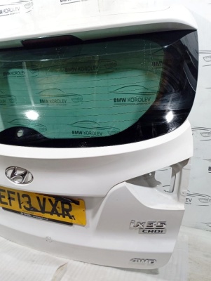 Дверь багажника HYUNDAI IX35/TUCSON 2010-2015    737002Y001