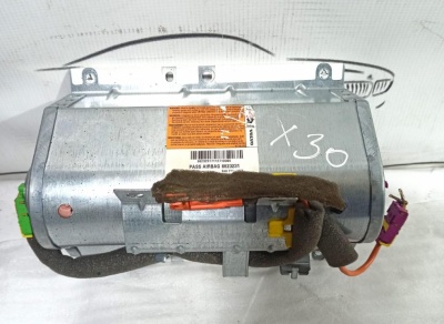 Подушка безопасности пассажирская (в торпедо) VOLVO XC90  8623231