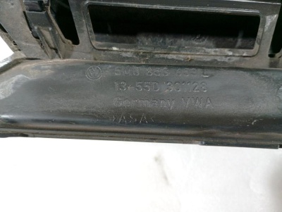 Решётка радиатора, "Чёрный satinschwarz" Golf Plus 2005-2014    5M0853653L9B9