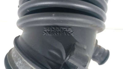 Патрубок воздушного фильтра CR-V 2007-2012  17225-RZP-G00 CR-V 17225-RZP-G00