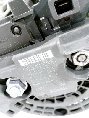 Генератор  XC90 2002-2015 140A    30667787