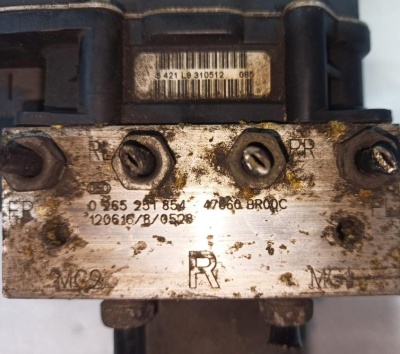 Блок ABS (насос) Nissan Qashqai (J10) 2006-2014  47660BR00C