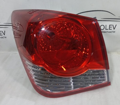 Фонарь задний наружный левый Cruze 2009-2016 СЕДАН    95039730