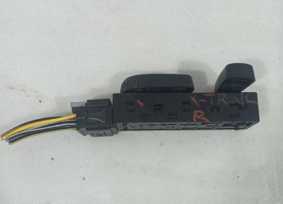Переключатель регулировки правого сиденья Nissan X-Trail (T31) 2007-2014  87016JG38A