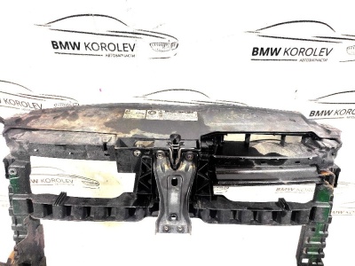 Панель передняя (телевизор) VW Golf VI (2008-2012)  5K0805588E