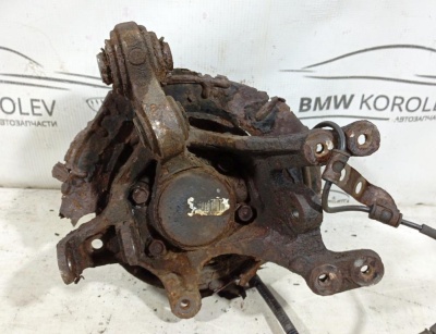 Кулак поворотный задний правый Ceed 2007-2012  527201H500 Ceed 527201H500