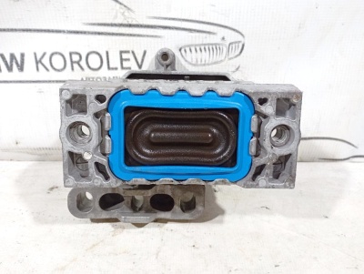 Опора двигателя правая Passat CC 2008-2017    1K0199262M