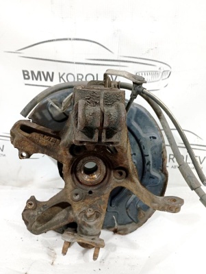 Кулак поворотный передний правый Octavia (A7) 2013-2020    5Q0407256N