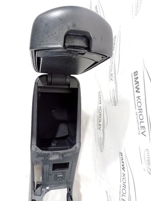Подлокотник RAV 4 2006-2013   RAV4 58901-42051-B2
