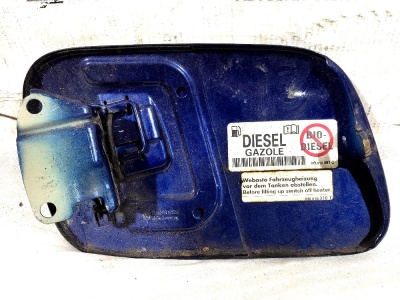 Лючок бензобака VW Touareg (2007-2011)  7L6809905B