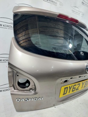 Дверь багажника дефект Qashqai (J10) 2006-2014    K0100BR0MA