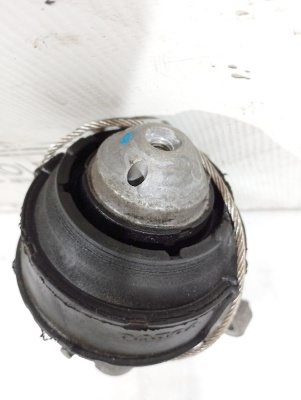 Опора двигателя задняя XC90 2002-2015 2.4 D5244T    30741397