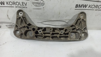 Опорная балка КПП BMW 5 E39 22321096106