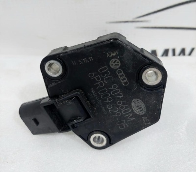Датчик уровня масла Golf VI  1.2 16V CBZB  2009-2013    03C907660M
