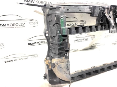 Панель передняя (телевизор) VW Golf VI (2008-2012)  5K0805588E