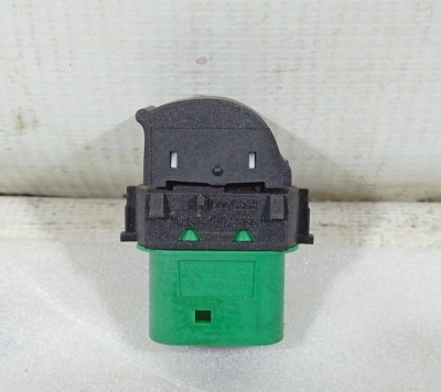 Кнопка стеклоподъемника Ford Focus III (2011-2019)  1746832  1746832