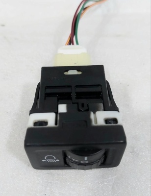 Кнопка корректора фар SX4 2006-2013; Swift 2004-2010 SX4 3518051KA0