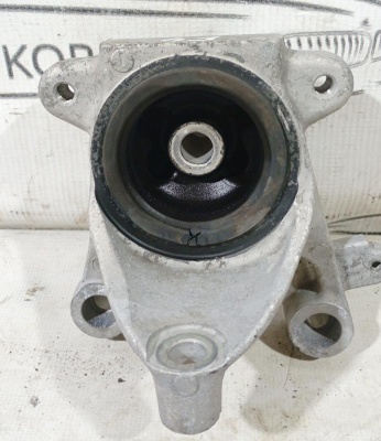 Опора (подушка) двигателя CR-V 2007-2012 2.0 16V R20A2 МКПП  50850-SWC-E02 CR-V 50850-SWC-E02