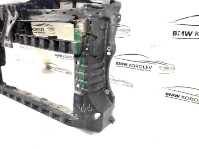 Панель передняя (телевизор) VW Golf VI (2008-2012)  5K0805588E