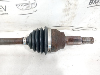 Полуось (привод) передняя левая Juke (F15) 2011-2019 1.6 16V Вариатор     391011KA0B
