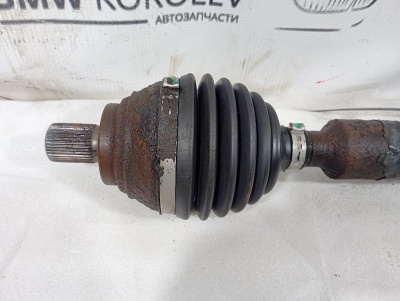 Полуось (привод) передняя правая Octavia (A5 1Z-) 2004-2013 1.4 CAX АКПП    5Q0407272BN